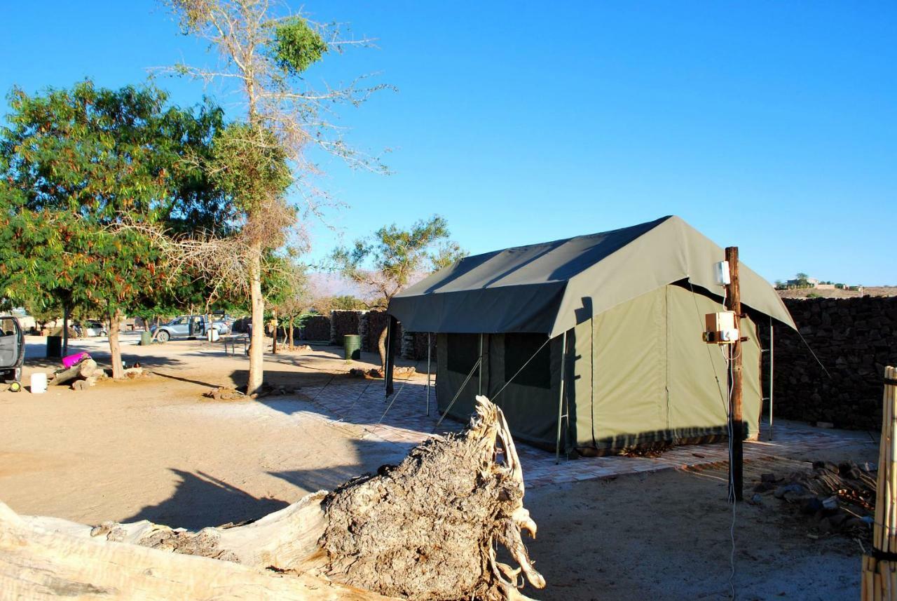 Brandberg Rest Camp Hotel Uis ภายนอก รูปภาพ